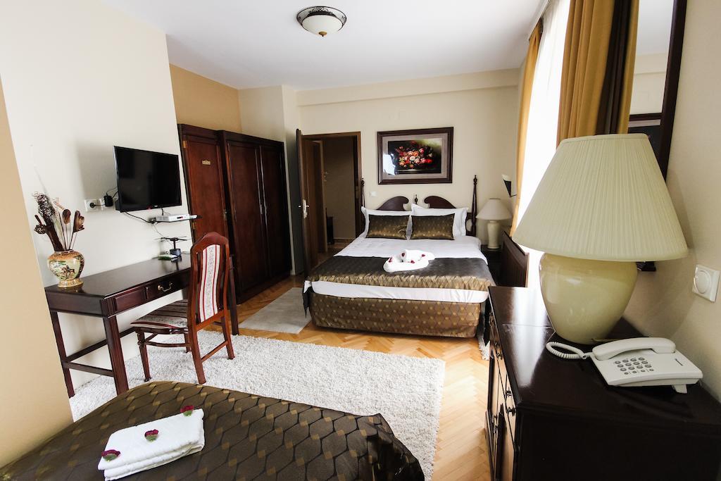 Hotel Villa Ragusa Скопие Стая снимка