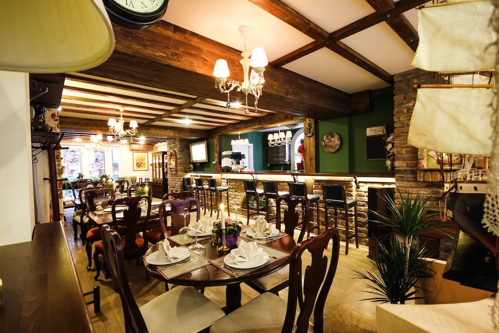 Hotel Villa Ragusa Скопие Екстериор снимка