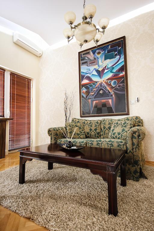 Hotel Villa Ragusa Скопие Екстериор снимка